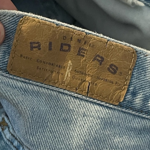 Riders vintage light wash denim high rise mom shorts - Picture 4 of 4